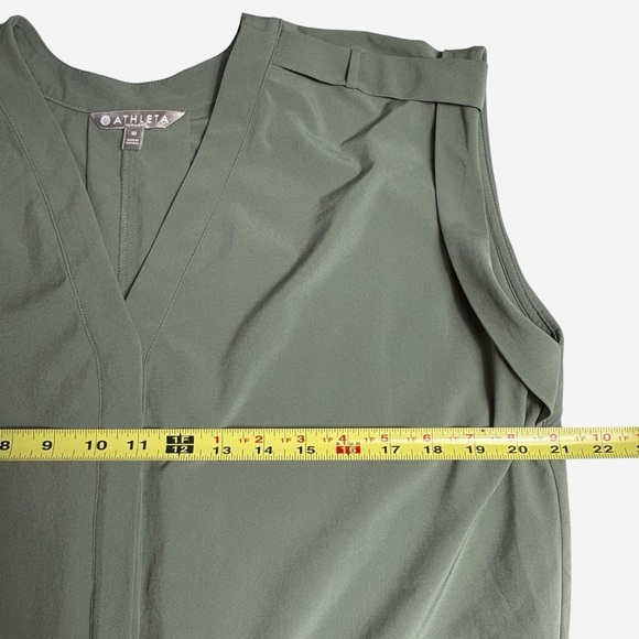 Athleta Sutton Romper Size 10 Green Lightweight Tie Waist Wrinkle Resistant - Picture 8 of 14